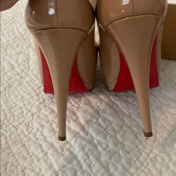 Louboutin ALTADAMA 140 patent leather nude heels - Picture 3 of 5